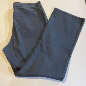 Gloria Vanderbilt jeans “Allyson Bootcut” GUC SZ 14, stretch jeans.